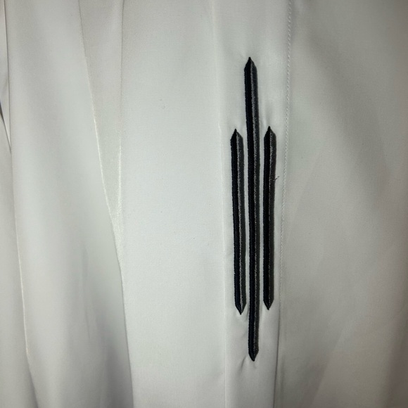 Bruttini Italy embroidered collar white button up longsleeve - Picture 4 of 8